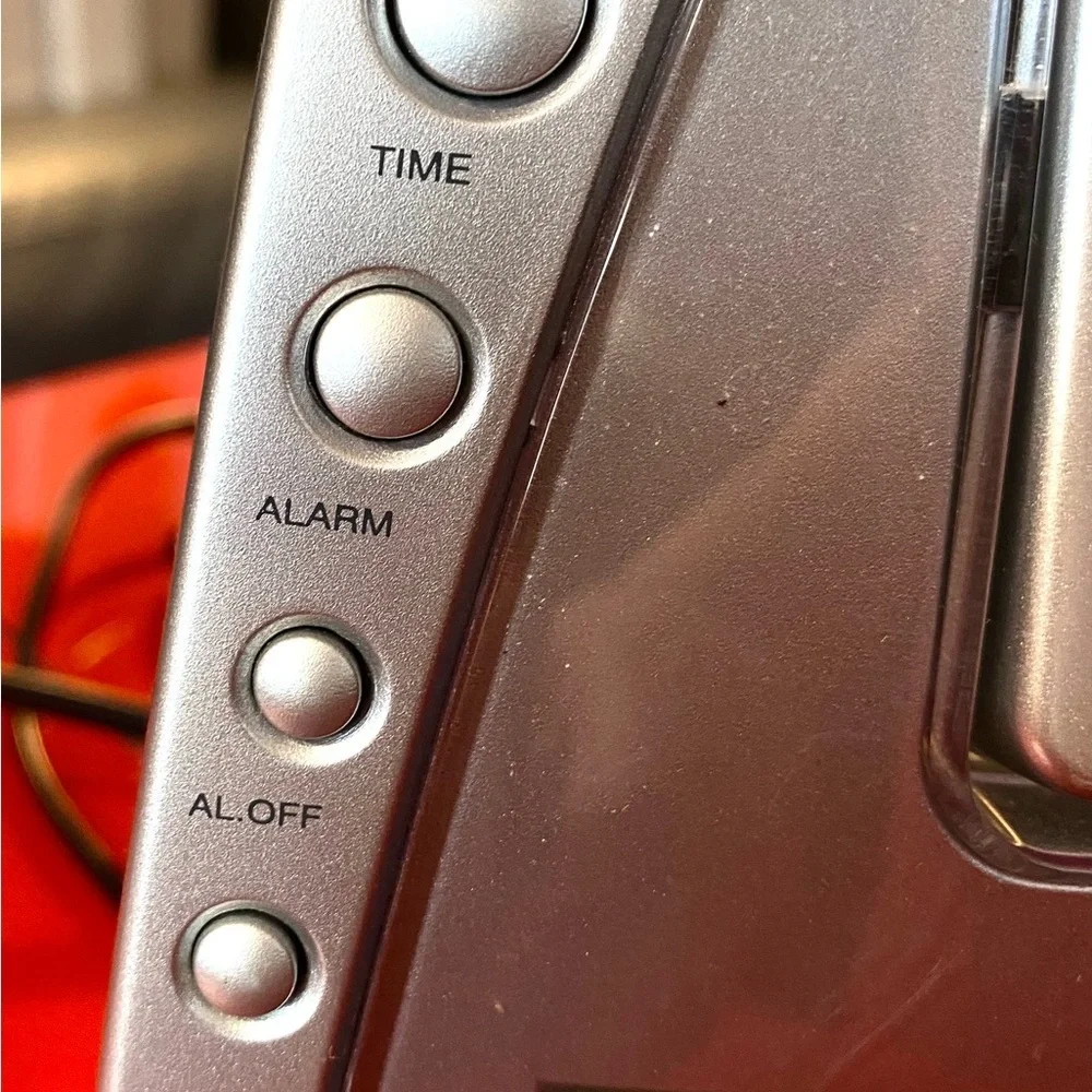 Silver Electrohome Alarm Clock Radio Projects Time on the Wall - Picture 7 of 11